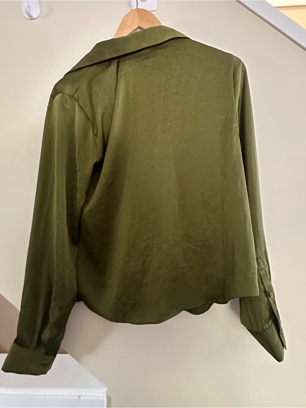 Wilfred Rizzo Satin Shirt - Picture 4 of 6
